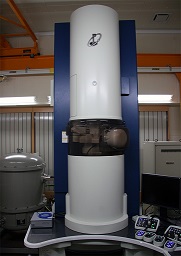 モノクロメータ搭載低加速原子分解能分析電子顕微鏡(JEM-ARM200F